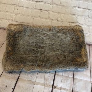 Aerie Faux Fur Infinity Scarf Collar with Gray Cable Knit Lining